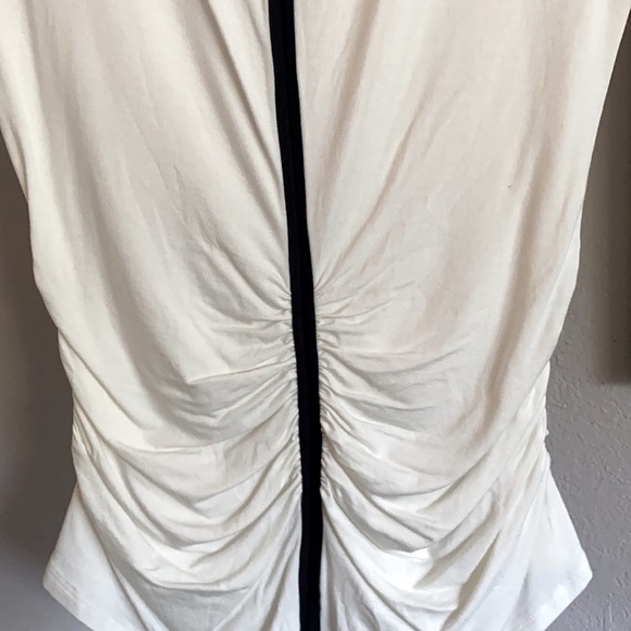 Vince Camuto 96%Rayon 4%spandex,light weight - Picture 2 of 2